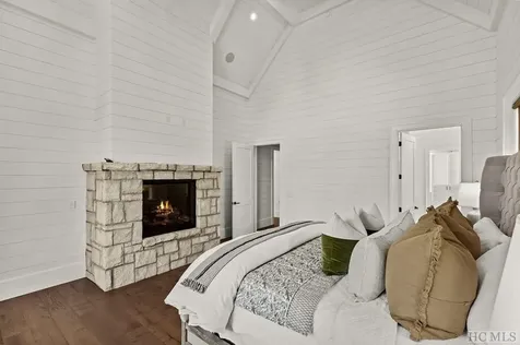 33 Sanctuary Ridge Road Highlands NC 28741