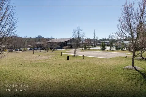 18 Designer Cottage Place Cashiers NC 28717