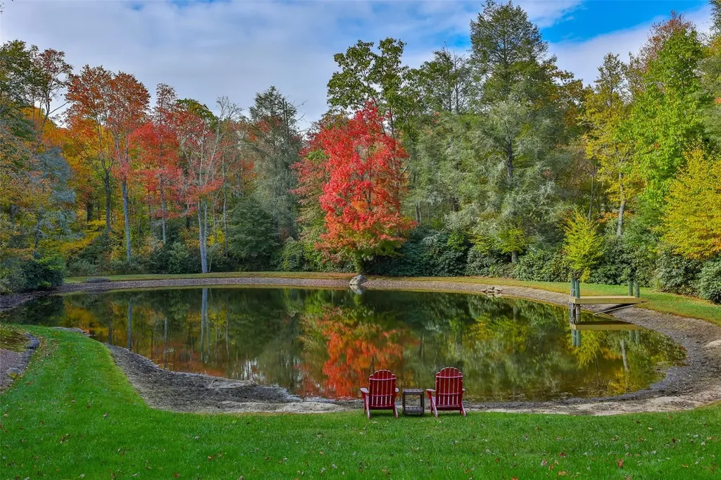 124 Compass Rose Way Cullowhee NC 28723