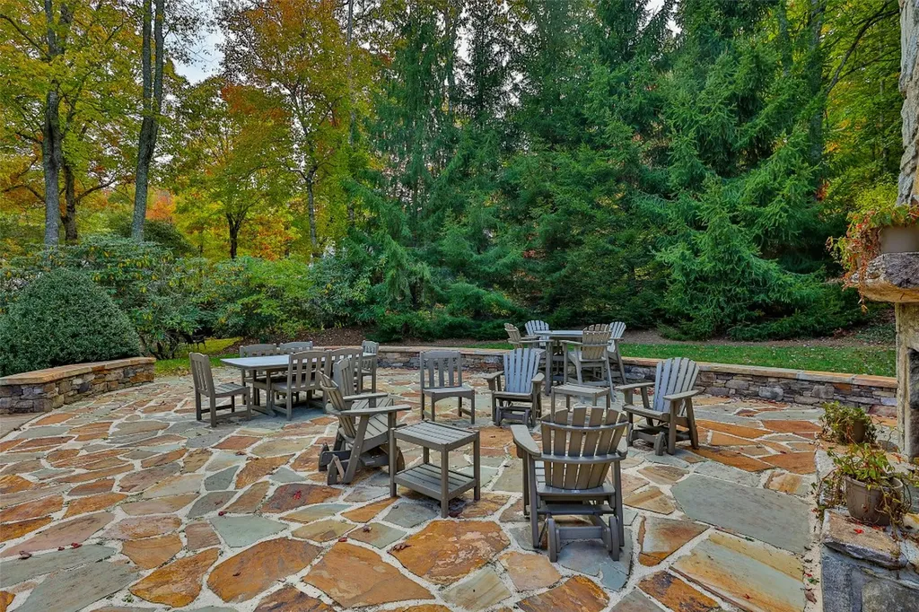 124 Compass Rose Way Cullowhee NC 28723