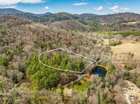 124 Compass Rose Way Cullowhee NC 28723