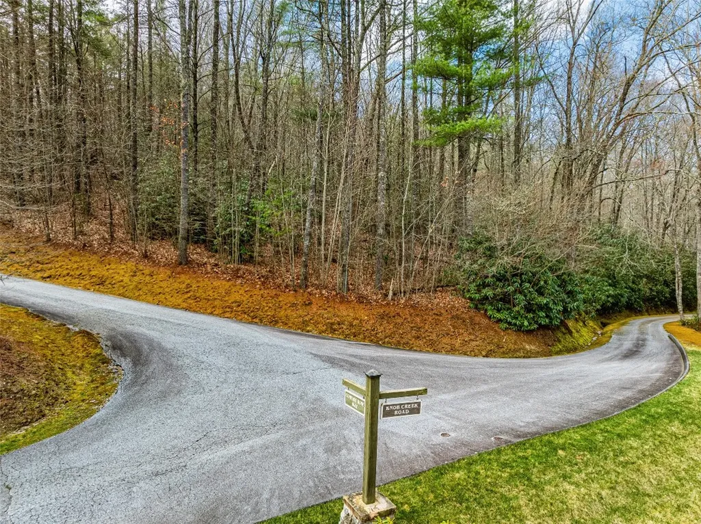 124 Compass Rose Way Cullowhee NC 28723