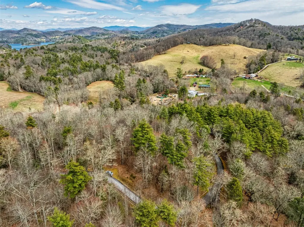 124 Compass Rose Way Cullowhee NC 28723