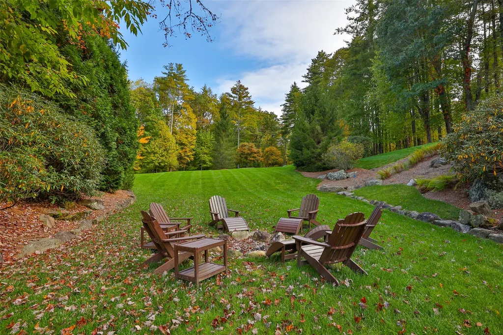 124 Compass Rose Way Cullowhee NC 28723
