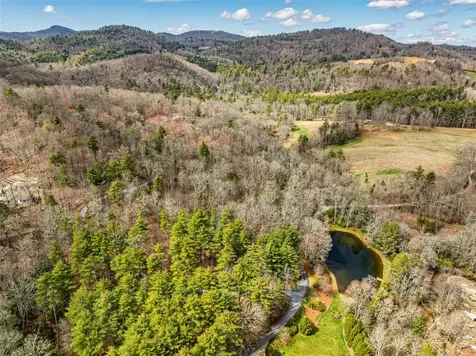 124 Compass Rose Way Cullowhee NC 28723