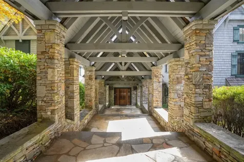 1671 Highway 107 S Cashiers NC 28717