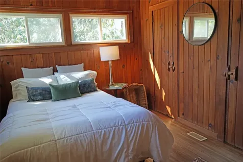 560 N 5th Street Highlands NC 28741