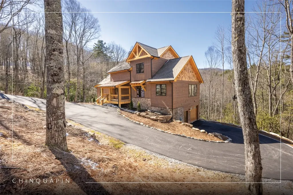 1086 Roaming Road Glenville NC 28736