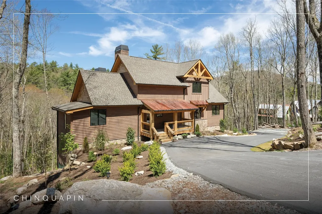 1086 Roaming Road Glenville NC 28736