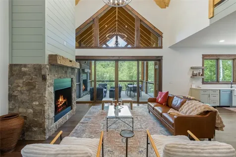 1086 Roaming Road Glenville NC 28736