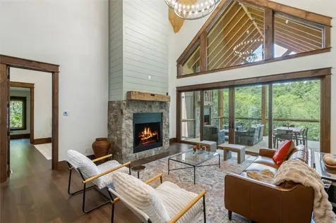 1086 Roaming Road Glenville NC 28736