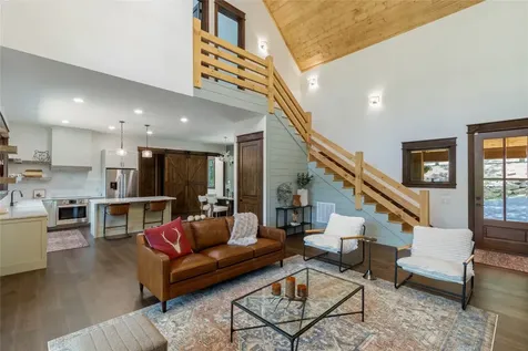 1086 Roaming Road Glenville NC 28736