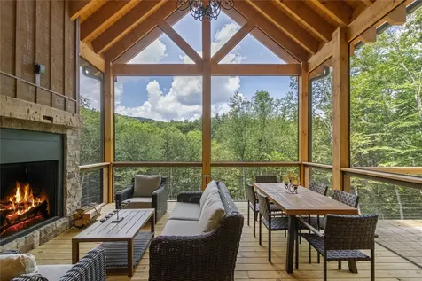 1086 Roaming Road Glenville NC 28736