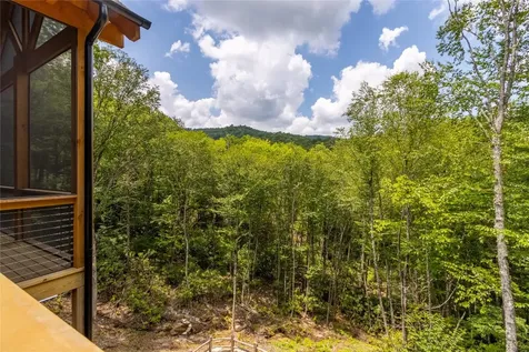 1086 Roaming Road Glenville NC 28736