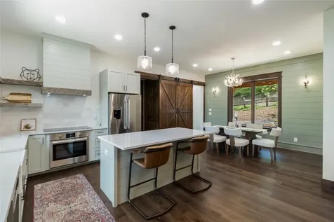 1086 Roaming Road Glenville NC 28736