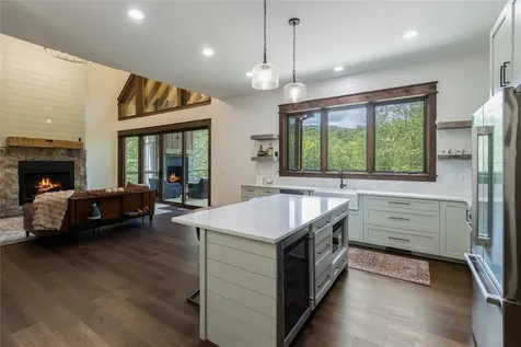 1086 Roaming Road Glenville NC 28736