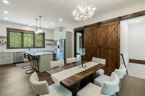 1086 Roaming Road Glenville NC 28736