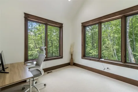 1086 Roaming Road Glenville NC 28736