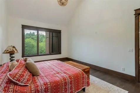 1086 Roaming Road Glenville NC 28736