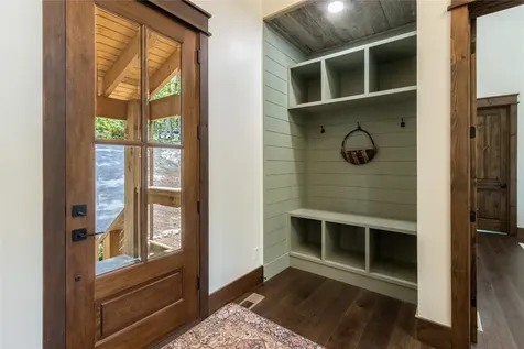 1086 Roaming Road Glenville NC 28736