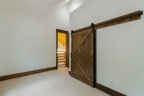 1086 Roaming Road Glenville NC 28736