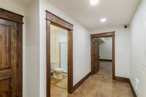 1086 Roaming Road Glenville NC 28736