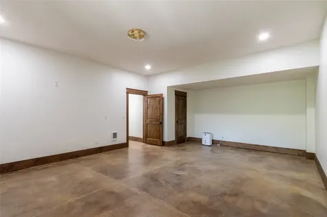 1086 Roaming Road Glenville NC 28736
