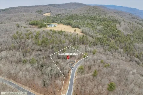 1086 Roaming Road Glenville NC 28736