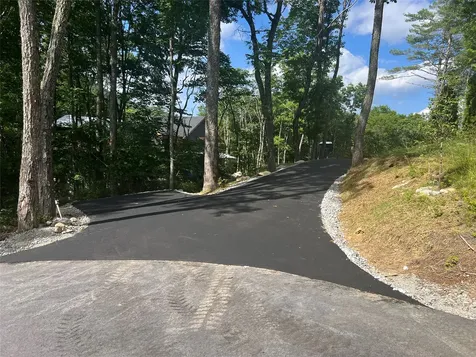 1086 Roaming Road Glenville NC 28736