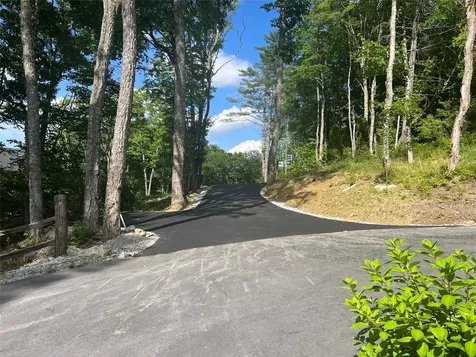 1086 Roaming Road Glenville NC 28736