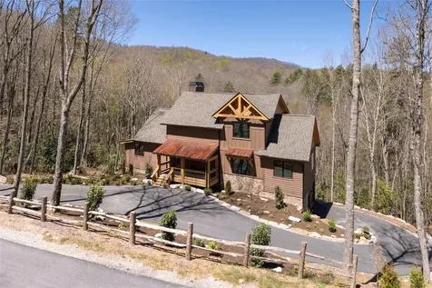 1086 Roaming Road Glenville NC 28736