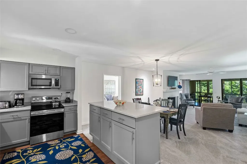 75 Holly Ridge Sapphire NC 28774