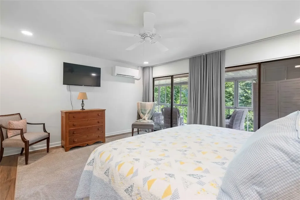 75 Holly Ridge Sapphire NC 28774