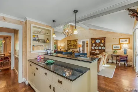 93 Rolling Woods Drive Highlands NC 28741