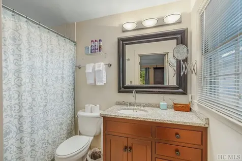 93 Rolling Woods Drive Highlands NC 28741
