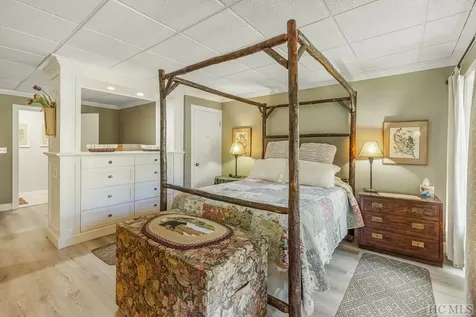 93 Rolling Woods Drive Highlands NC 28741