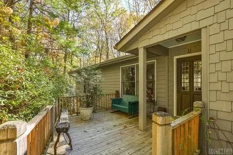 93 Rolling Woods Drive Highlands NC 28741