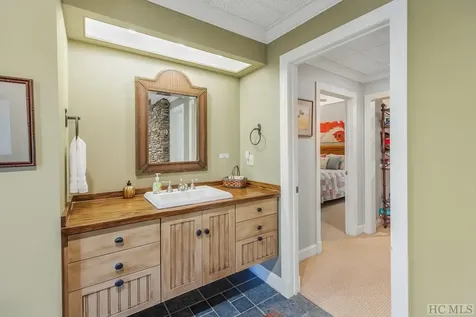 93 Rolling Woods Drive Highlands NC 28741