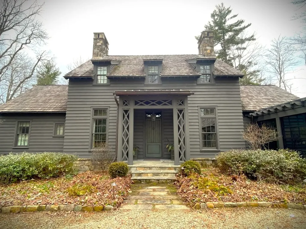 1303 Burl Lane Cashiers NC 28717