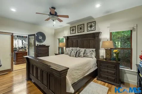 1857 Pilot Knob Road Glenville NC 28736