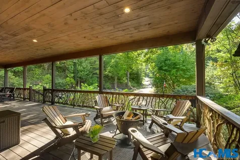 1857 Pilot Knob Road Glenville NC 28736