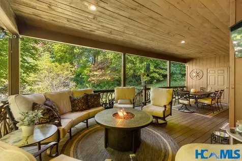 1857 Pilot Knob Road Glenville NC 28736