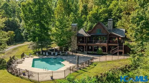 1857 Pilot Knob Road Glenville NC 28736