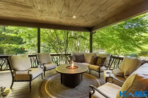 1857 Pilot Knob Road Glenville NC 28736