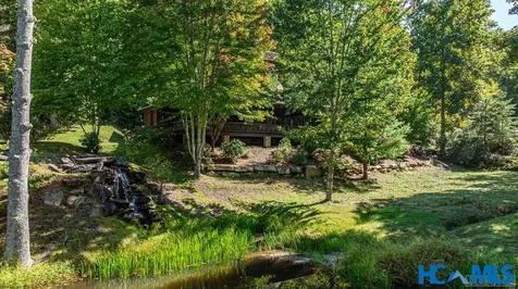 1857 Pilot Knob Road Glenville NC 28736