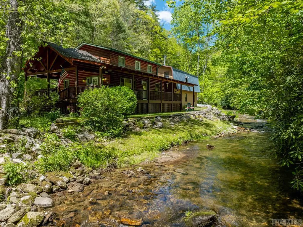 2177 Buck Creek Road Highlands NC 28741