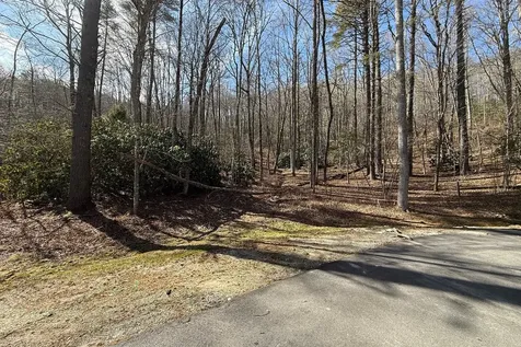 E-204 Thunder Creek Lane Cashiers NC 28717