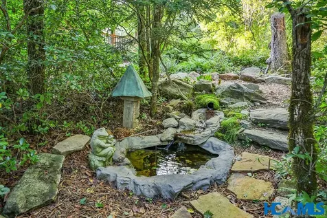 473 Sheer Rock Road Glenville NC 28736