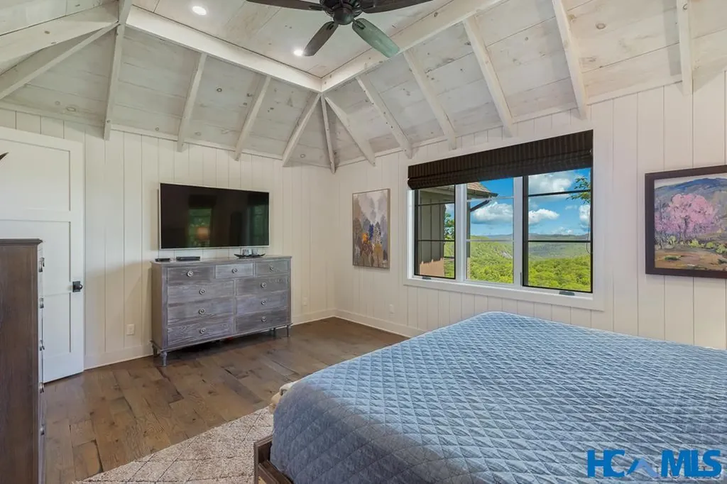 1696 Continental Drive Sapphire NC 28774