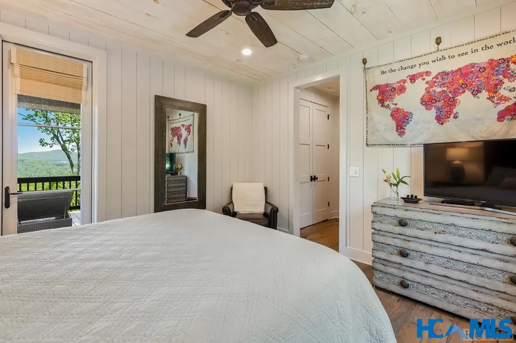 1696 Continental Drive Sapphire NC 28774